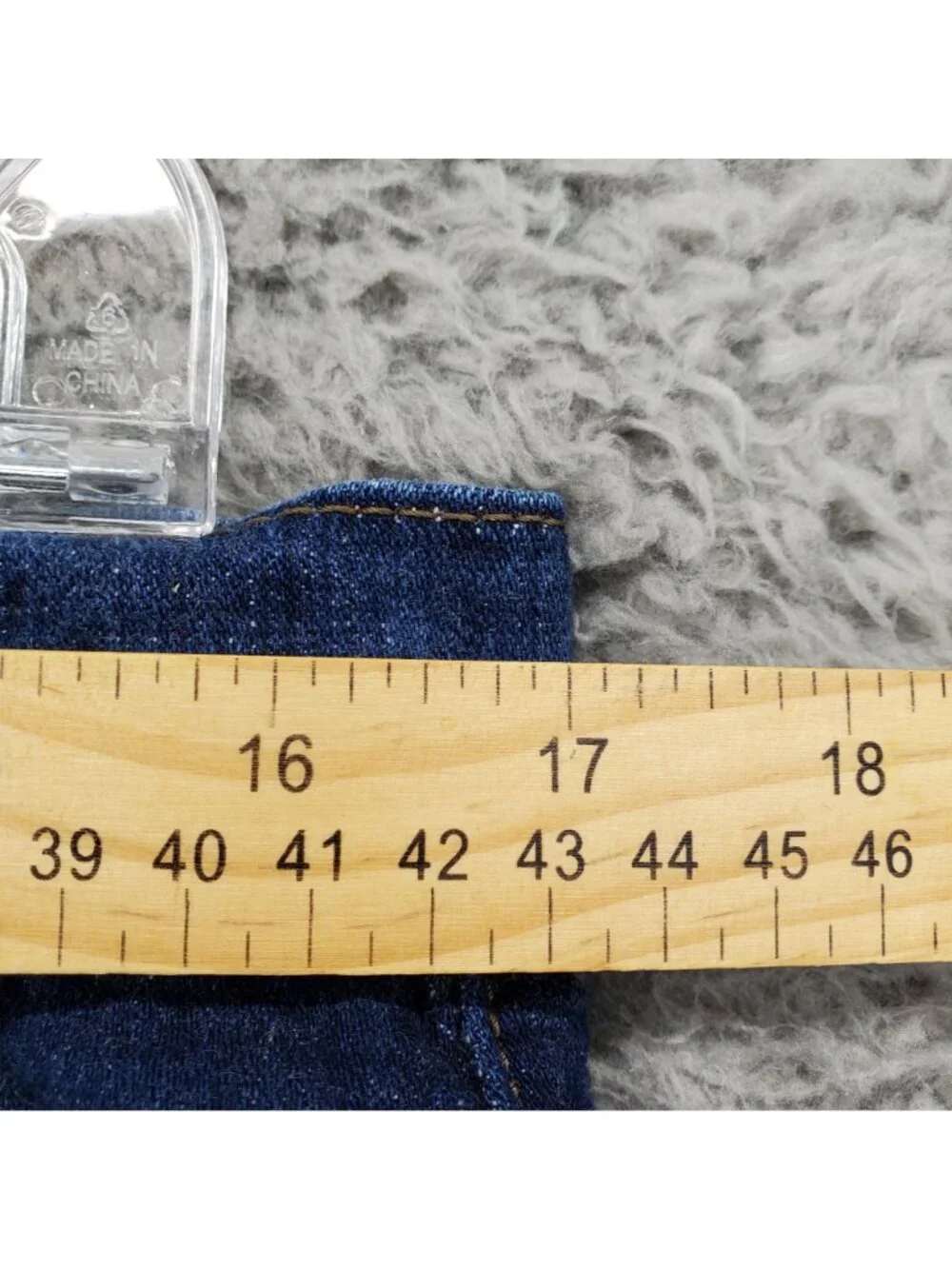 Levis Shorts Womens 14 Blue 515 Relaxed Fit Denim Folded Hem *Read*